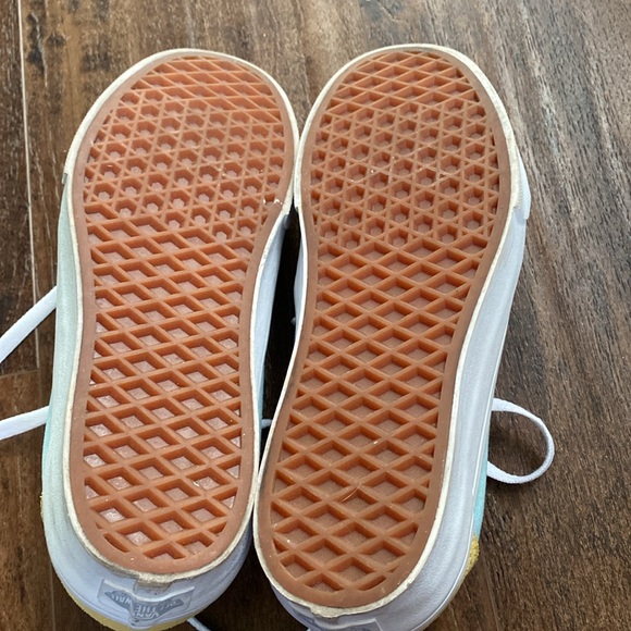 Platform Vans shoes - Picture 3 of 4